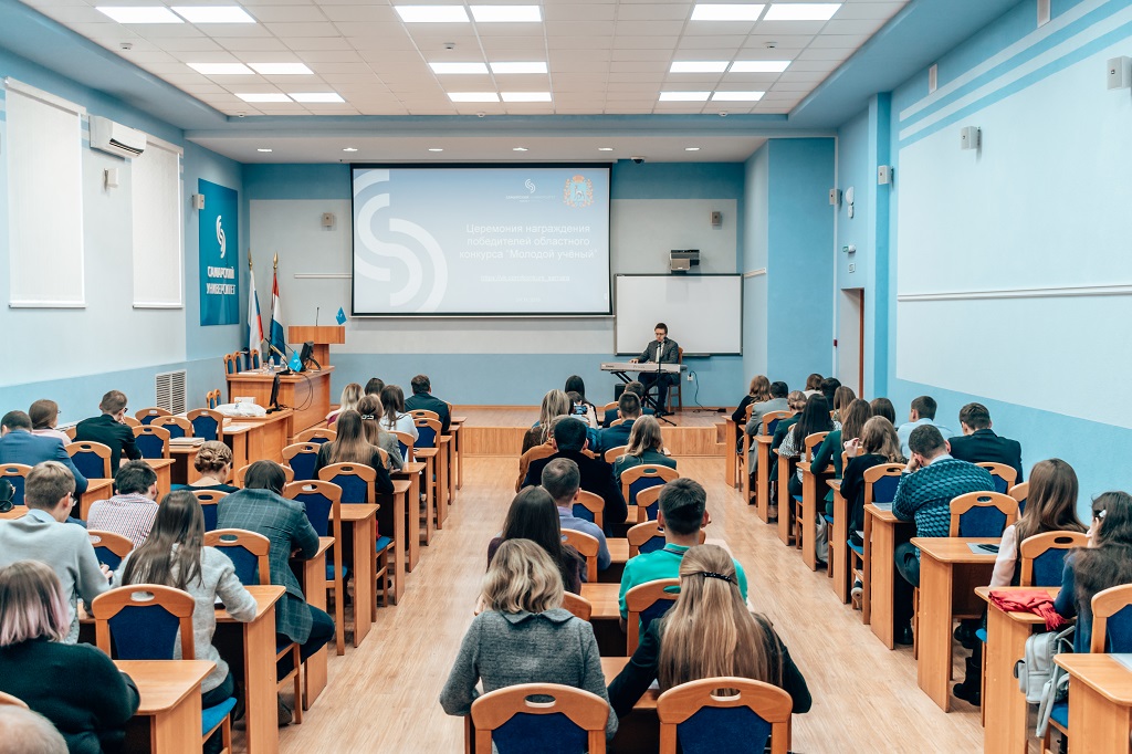 Самарский университет химия. Пияков Самарский университет. Лаборатории Самарского университета. Самарский университет внутри.