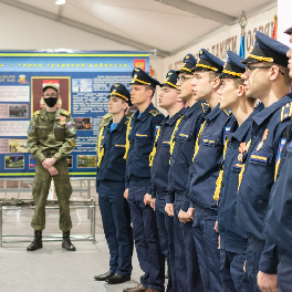 Студенты Самарского университета приняли участие в интерактивной выставке, посвящённой юбилею Парада Памяти
